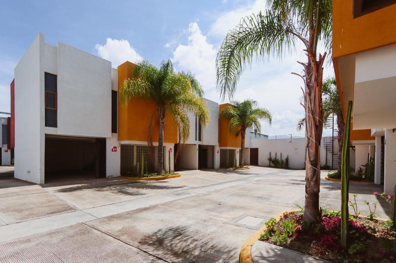 Auto Hotel Las Maravillas Santa Cruz Xoxocotlán Exterior foto