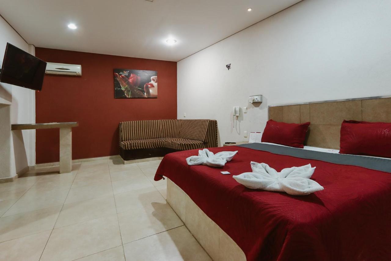 Auto Hotel Las Maravillas Santa Cruz Xoxocotlán Exterior foto