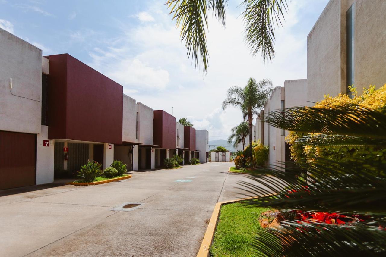 Auto Hotel Las Maravillas Santa Cruz Xoxocotlán Exterior foto